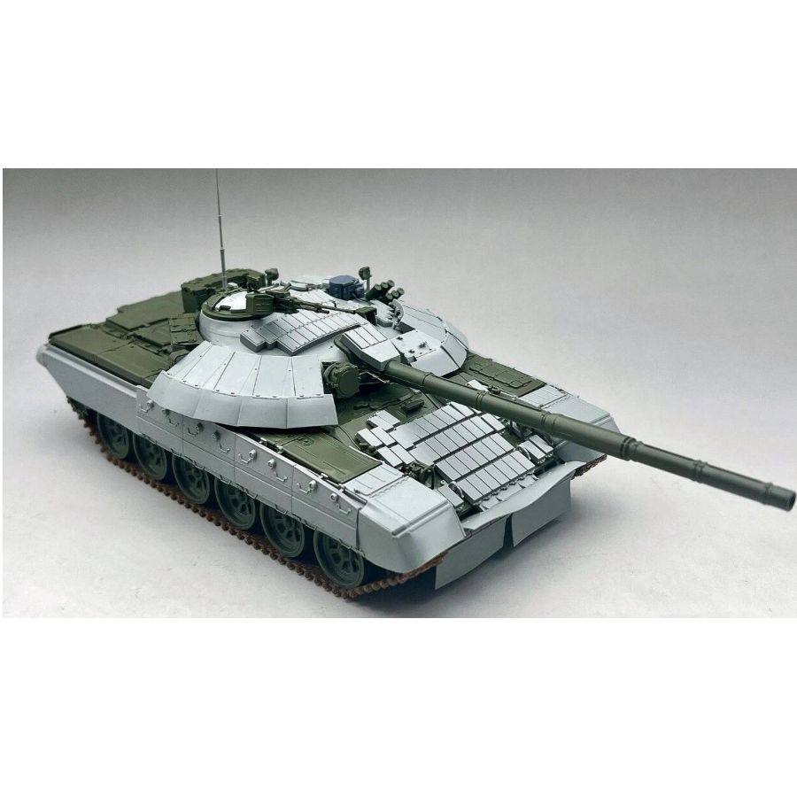 Model Kit Ukraine - 35A067 Amusing 1/35 T-72AMT Ukraine Hauptkampfpanzer