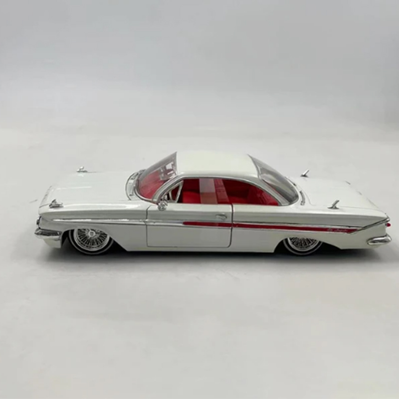 Model Kit Mustang - JADA Maßstab 1:24, 1961, Impala-Legierung, Automodell,