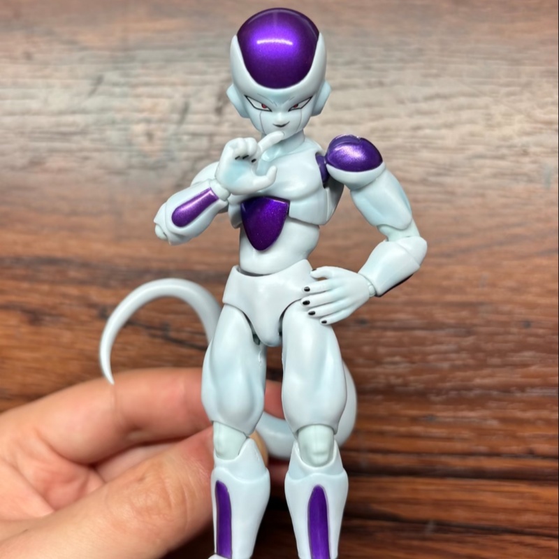 Bandai S.H.Figuarts SHF Dragon – Model Kit Frieza Bewertung und Preis